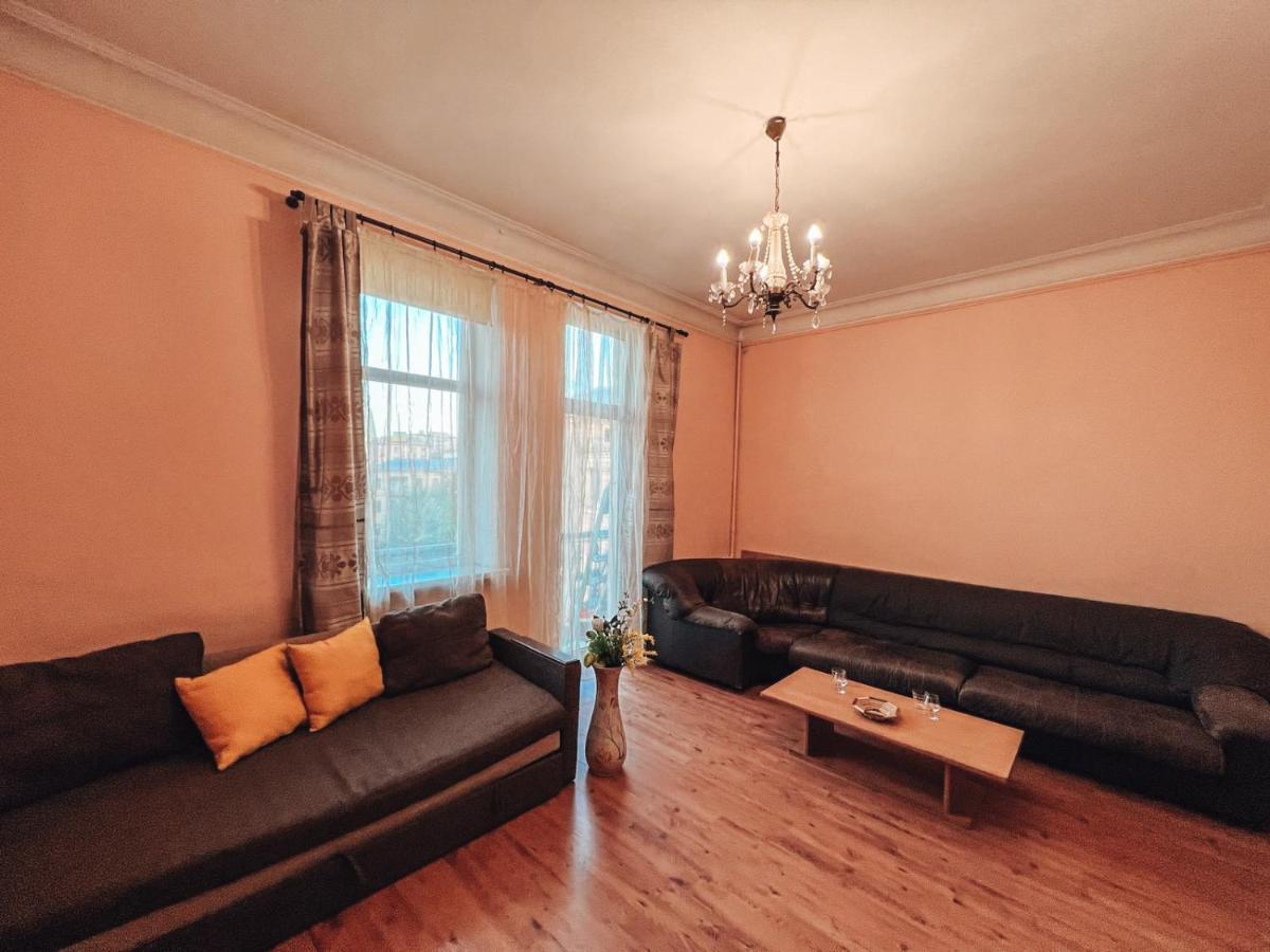 Apartments On Kreshchatik 17 Kiev Buitenkant foto